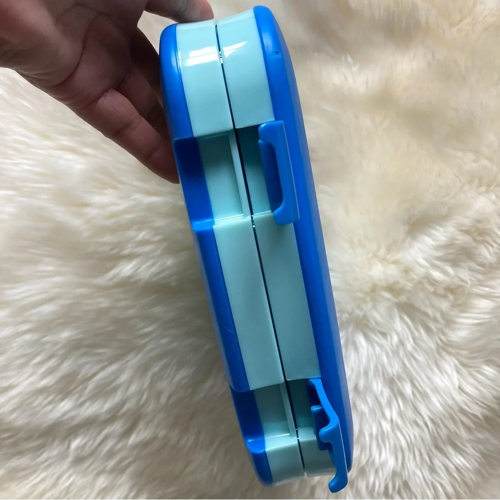 Bentgo Kids Lunch Box Blue - Picture 9 of 10